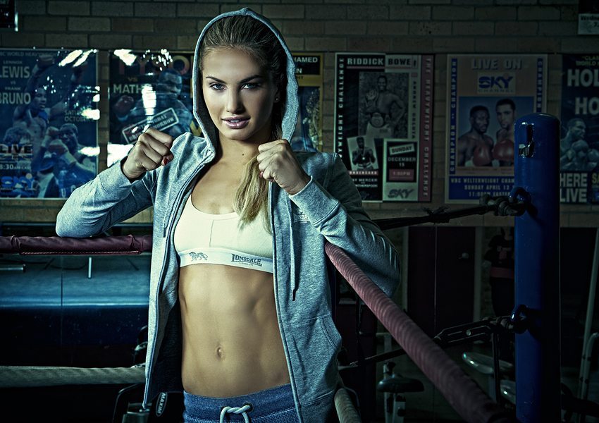 Lauryn Eagle Nació en 1987 y es boxeadora australiana