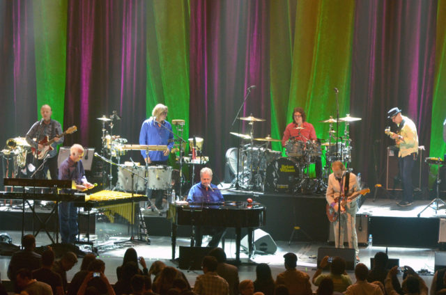 brian-wilson-en-monterrey-pabellon-m Brian Wilson en Monterrey, Pabellón M