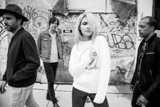 Metric nueva música