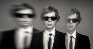 Beck anuncia su nuevo álbum y sencillo