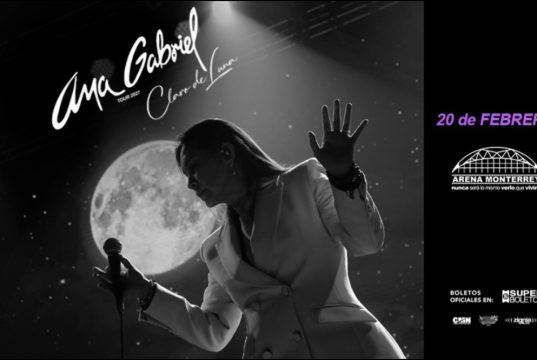Ana Gabriel en la Arena Monterrey con ‘Claro de Luna’